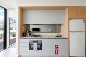 Urban Oak - Peaceful Hideaway near Cafes and Markets