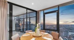 Luxurious 3 Bedroom with Darling Harbour Views