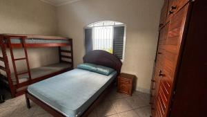 Casa 2 Quartos na Ocian a 200m da Praia! Pet Friendly, Churrasqueira