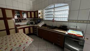 Casa 2 Quartos na Ocian a 200m da Praia! Pet Friendly, Churrasqueira