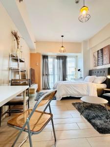 81 Newport Urban Chic Studio near NAIA Terminal 3