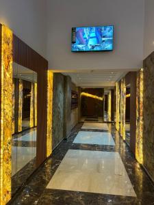 Twin Center View Apt in Maarif