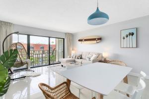 Chateau by the Sea 302