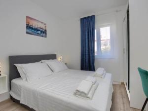 Two Bedroom Apartment With Terrace A2