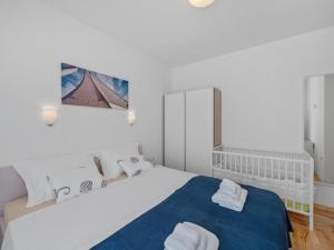 Two Bedroom Apartment With Terrace And Sea View Adriatica