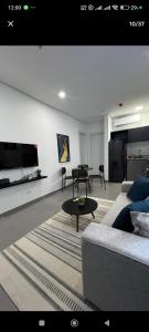 Hermoso departamento en zona shopping