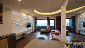 Flc Sea Tower - ChillNow Căn hộ View Biển, Cạnh Bãi Tắm Biển