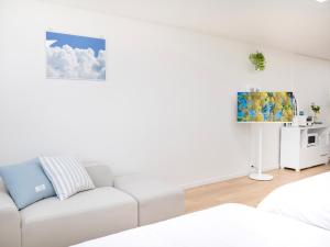 Hongdae Station Direct Access Stay