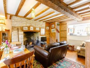 2 bed property in Lechlade 40192