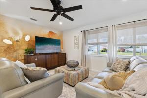 307 Brightwaters Dr