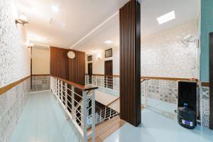 Urbanview near Mall Botania 2