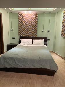 Uplift Hideaway Jacuzzi