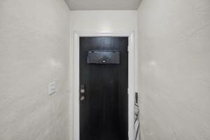 Vibrant Stay Near OKC Nightlife & Dining