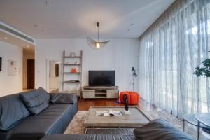 Spacious 2BR City Walk Near Dubai Mall & Coca-Cola Arena