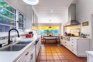 Troya Spanish Villa Hollywood Hills