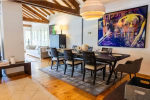 Spacious 4BDR Home Lake view Geneva Bellevue