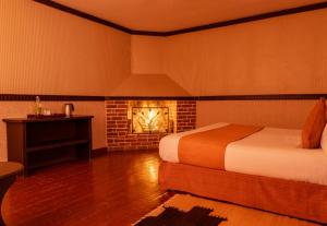 Tafaria Castle & Center For The Arts