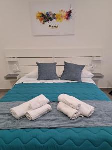 Central, Lively neighborhood, Next to the Metro A