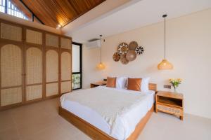 Large Private Pool Villa Border Canggu & Pererenan