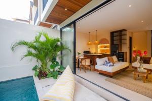 Large Private Pool Villa Border Canggu & Pererenan