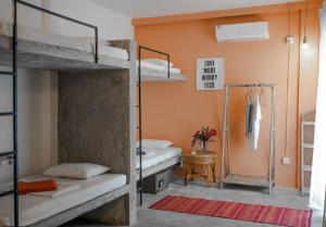 7BD Surf House