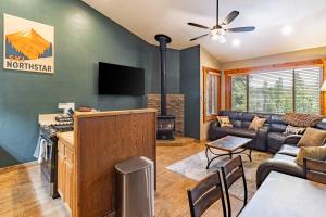 Northstar Resort 2BR Condo with Rec Center Access
