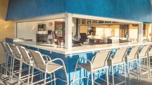 Townhome with Pool Near Paradise Palms & Disney