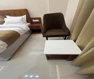 Sarvagya Inn