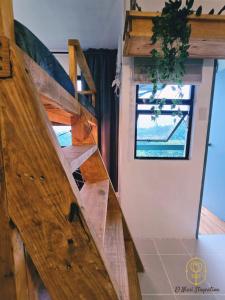 El Nissi Staycation, FAMILY CABIN, CONTEMPORARY CABIN, Enchanted Kingdom