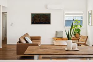 Scarp n Sea, Sauna Views & Serene Coastal Comfort