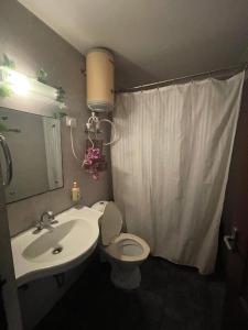 Peaceful white apartment near Premanand maharaj ji