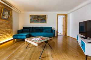 98 Steps to Total Bliss - Riga Old Town - By Innorental