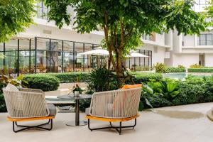 Laya Resort Garden Escape- Tropical Serenity Suite