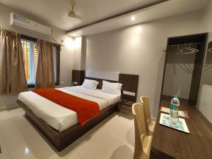 Hotel HTN Stay Puri Near Golden Beach and Temple - Air-Conditioned With Lift #wi-fi And Parking Facilities - Spacious Room - Prime Location Book It Early