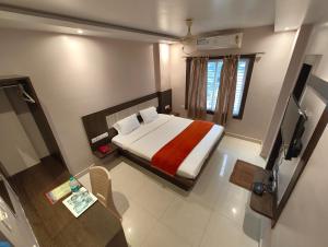 Hotel HTN Stay Puri Near Golden Beach and Temple - Air-Conditioned With Lift #wi-fi And Parking Facilities - Spacious Room - Prime Location Book It Early