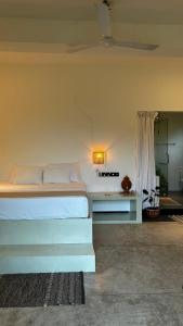 Calma Cafe - Surf, Stay and Yoga