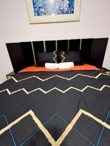 Ap4 -3 min from Christmas Market curte parcare