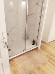 Charmant petit logement avec spa et sauna communs à 2 pas de la place Dalton