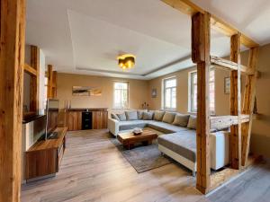 Alter Balken-Neuer Glanz - Ferienhaus Luna im Herzen Suhl Heinrichs