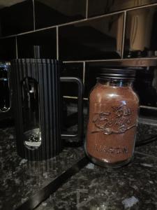 #85 Stylish Salford Apartment Free Parking Sleeps 6