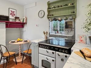 Bossington Green Cottage