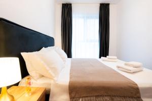 Soni Exclusive Apartments 749 Plaza with Free Private Parking & Self Check-in