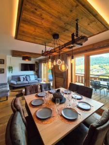 NEW ! HOLY COW - LES GETS - Proche pistes et centre - Souplex Design 4 chambres - 10 personnes - Idéal 8 personnes