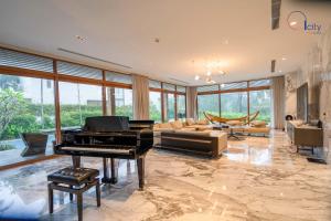 The Ocean Estates Villa