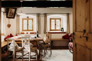 Historisches Alpenchalet Käth & Nanei auf Großschlaggut