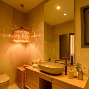 Themis Goddess Cave Suites