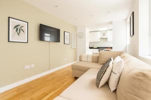 Superb 2 Bed Apartment in Battersea