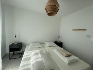 Les Voiles Blanches 133 By Avecoeur