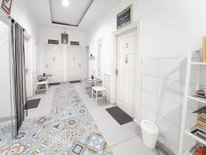 RedDoorz Syariah at Homestay Al Mustaqim Magetan