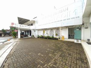 RedDoorz Syariah at Homestay Al Mustaqim Magetan